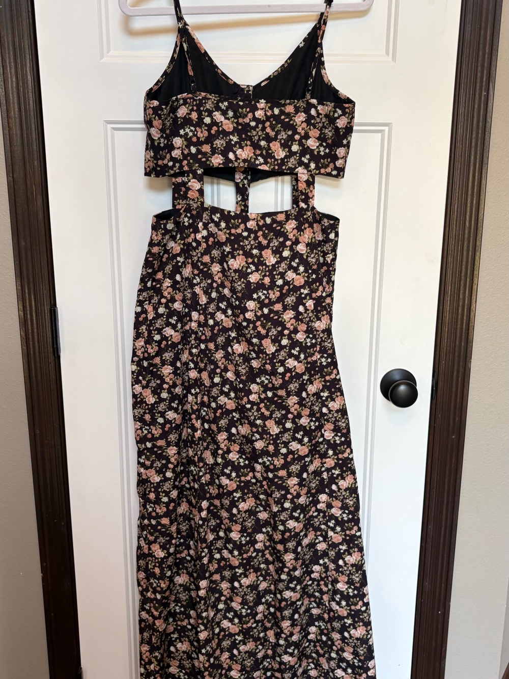 Urban Outfitters Pins & Needles Black Floral Cutout Maxi Dress sz 6 - Picture 11 of 11